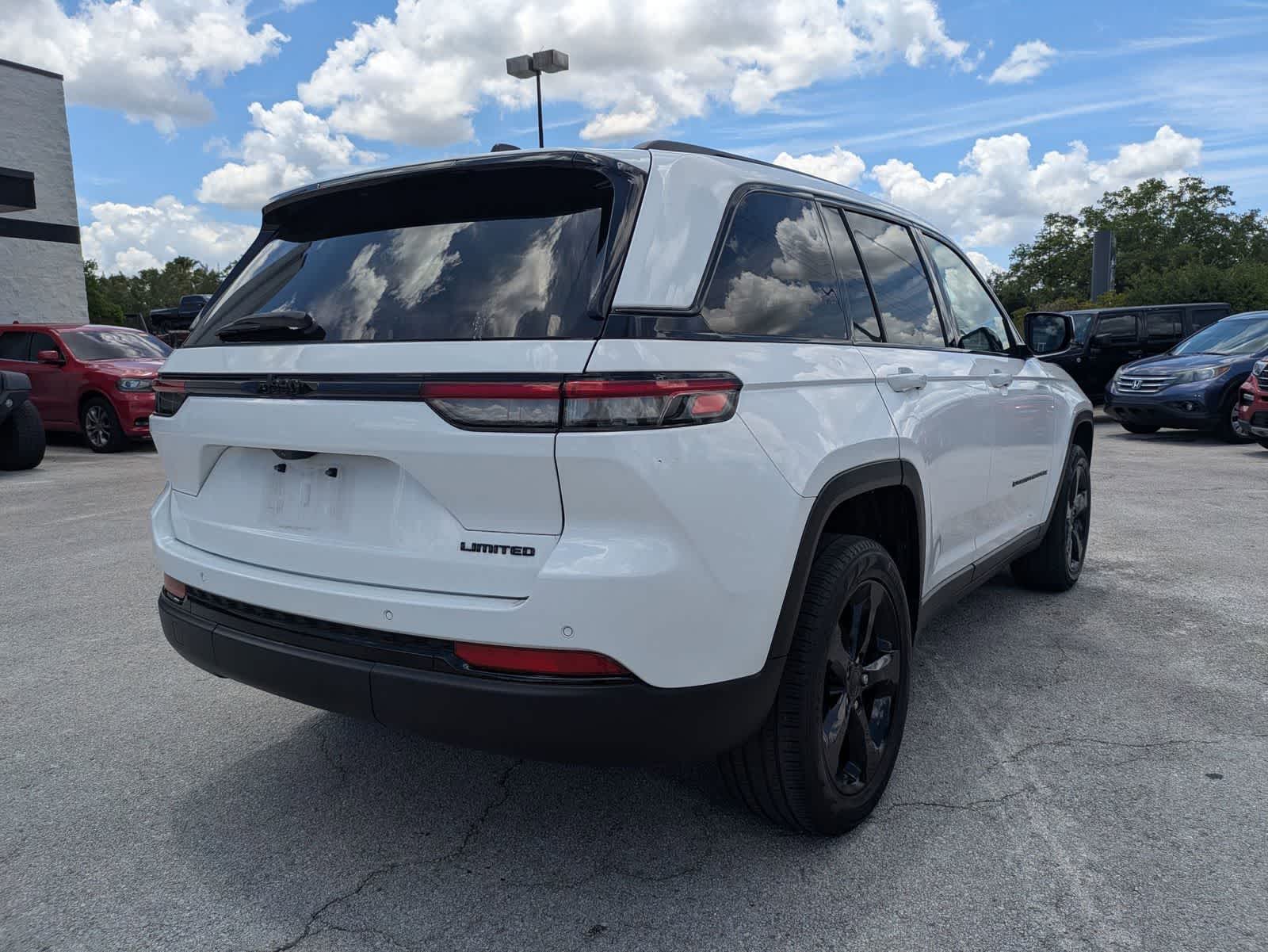 Thumbnail: 2023 Jeep Grand Cherokee - 4