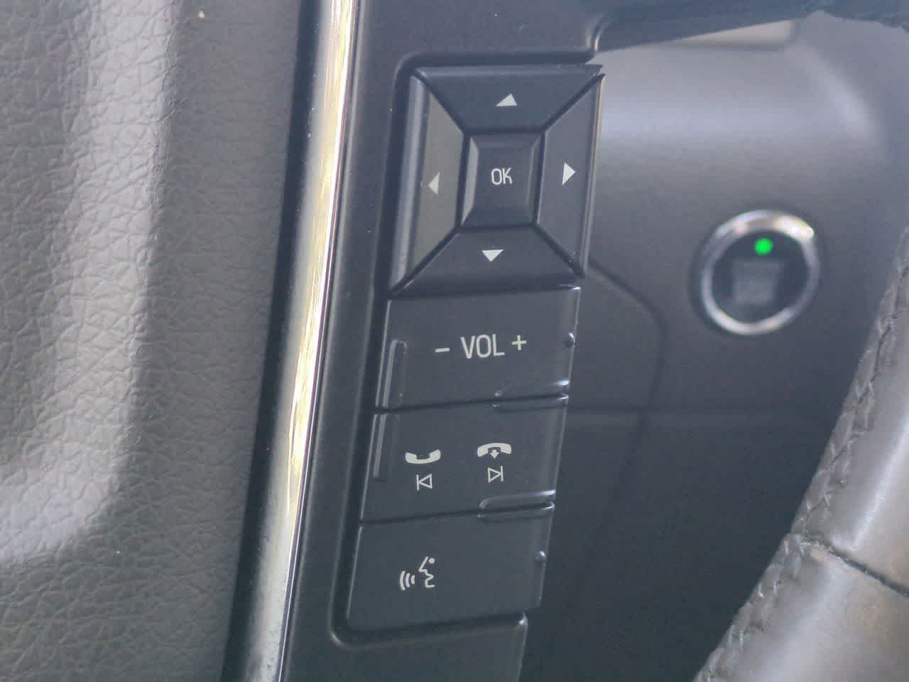 Thumbnail: 2017 Lincoln Navigator L - 26