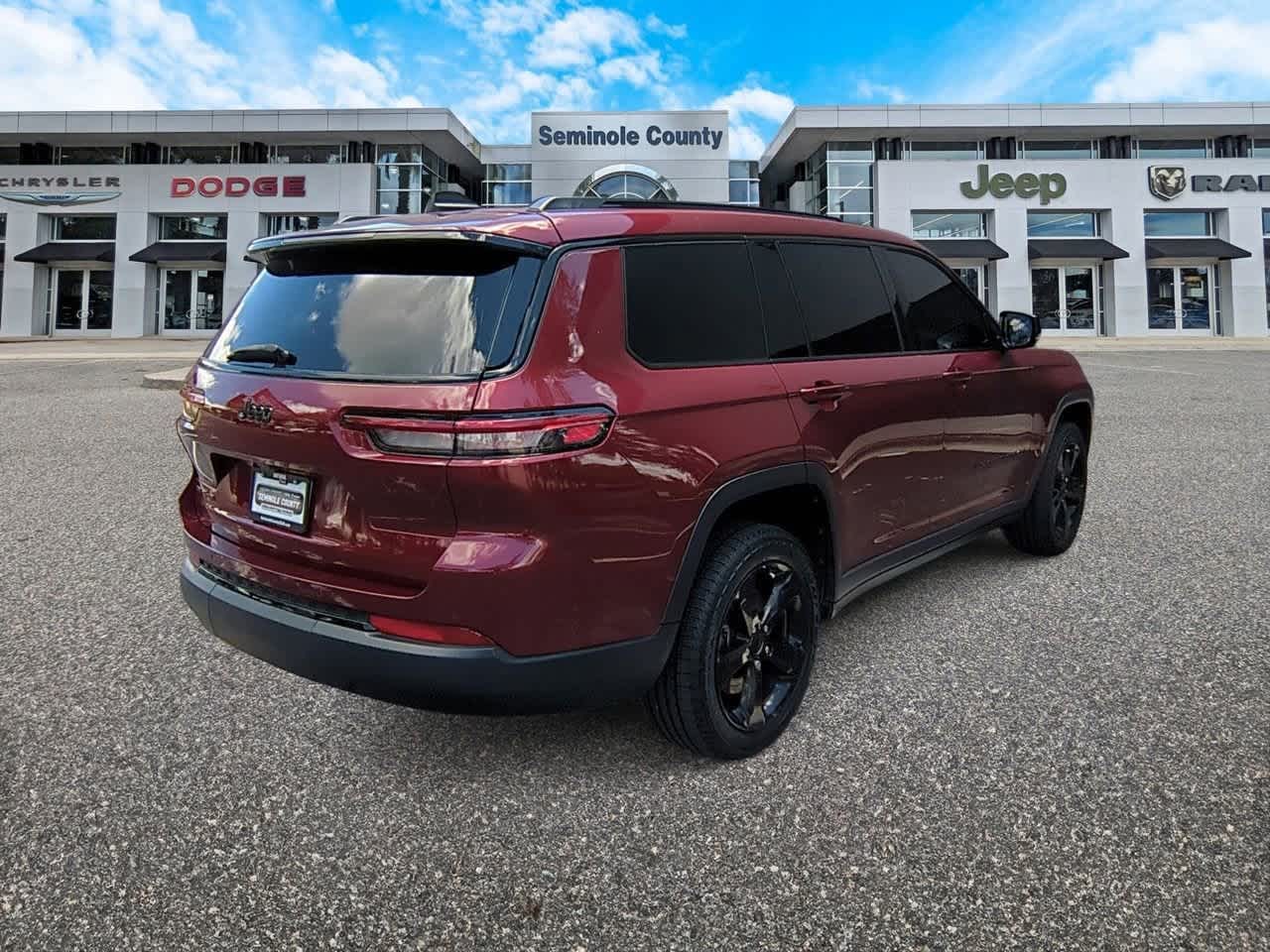 Thumbnail: 2022 Jeep Grand Cherokee L - 8