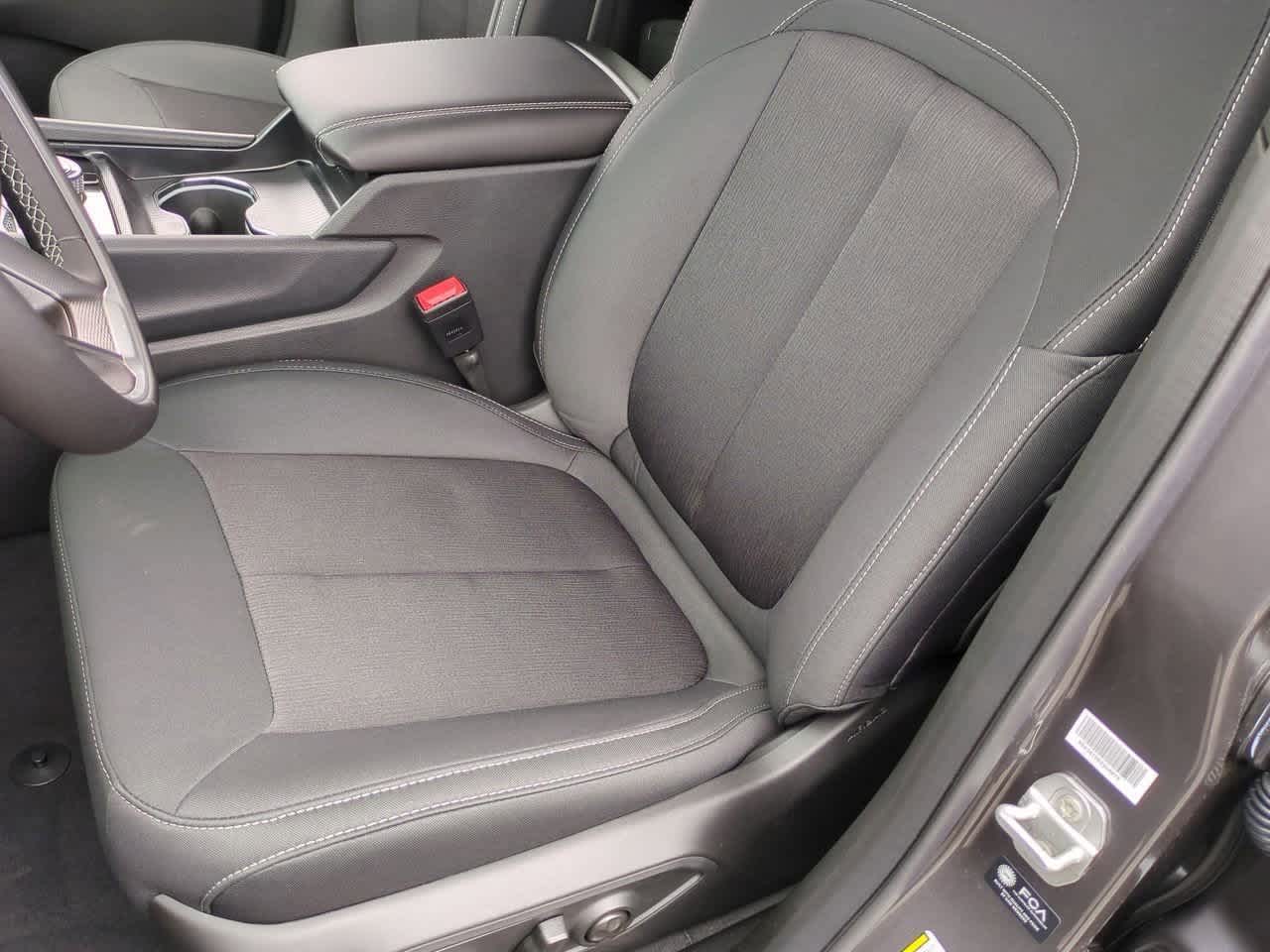 Thumbnail: 2025 Jeep Grand Cherokee - 17