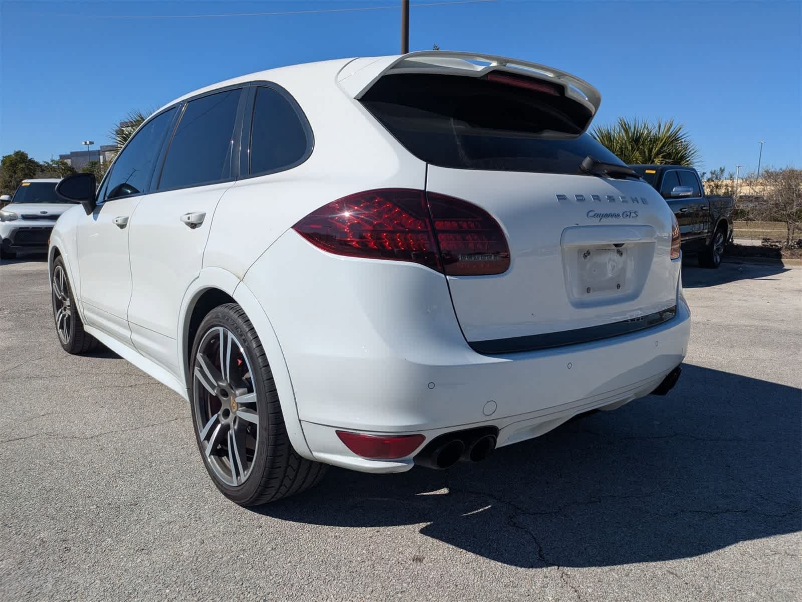 Thumbnail: 2014 Porsche Cayenne - 6