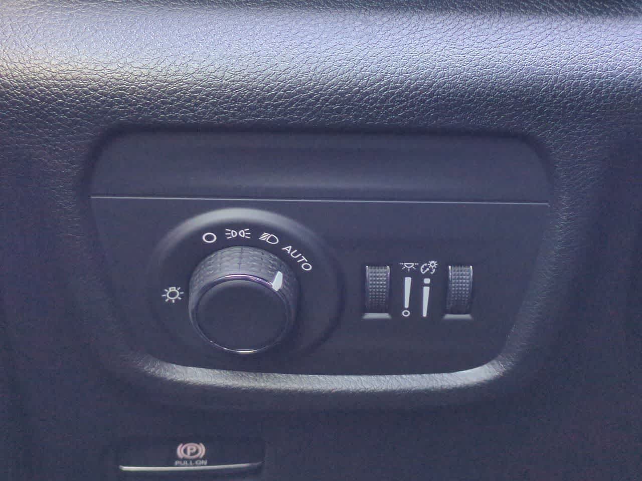 Thumbnail: 2025 Jeep Grand Cherokee L - 18