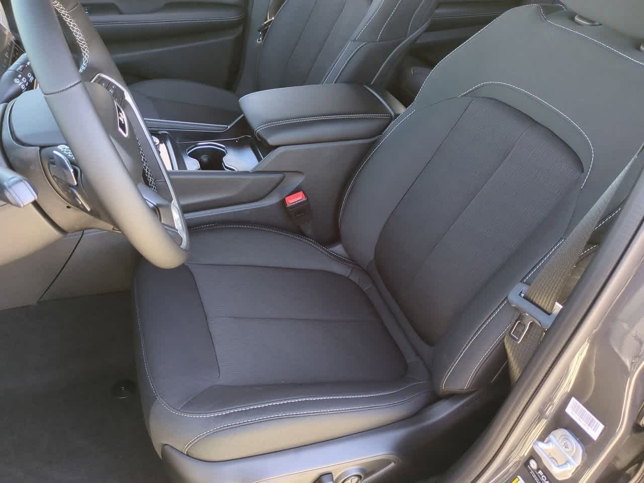 Thumbnail: 2025 Jeep Grand Cherokee L - 17