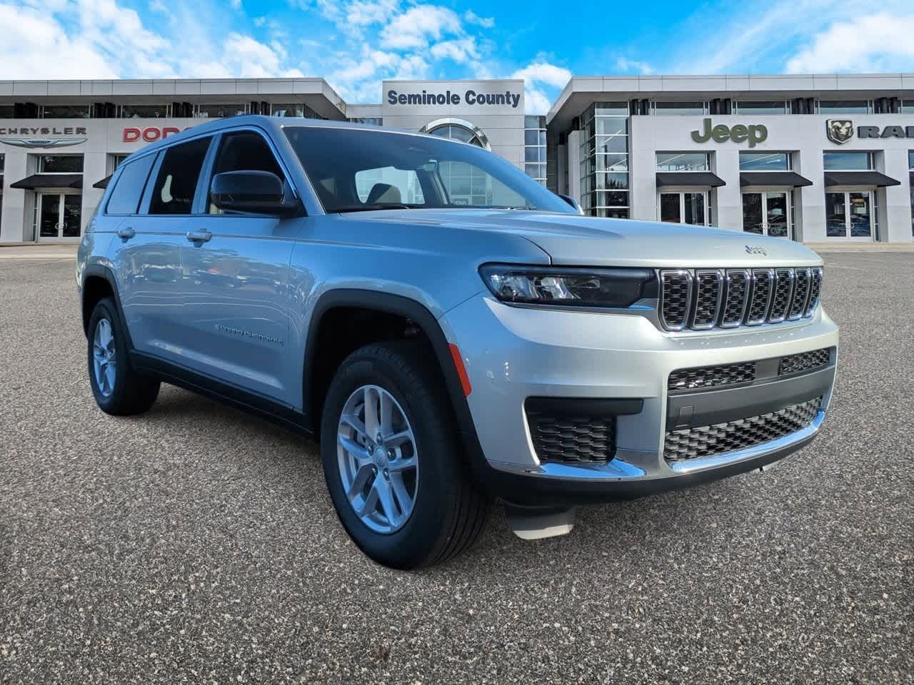 Thumbnail: 2025 Jeep Grand Cherokee L - 2