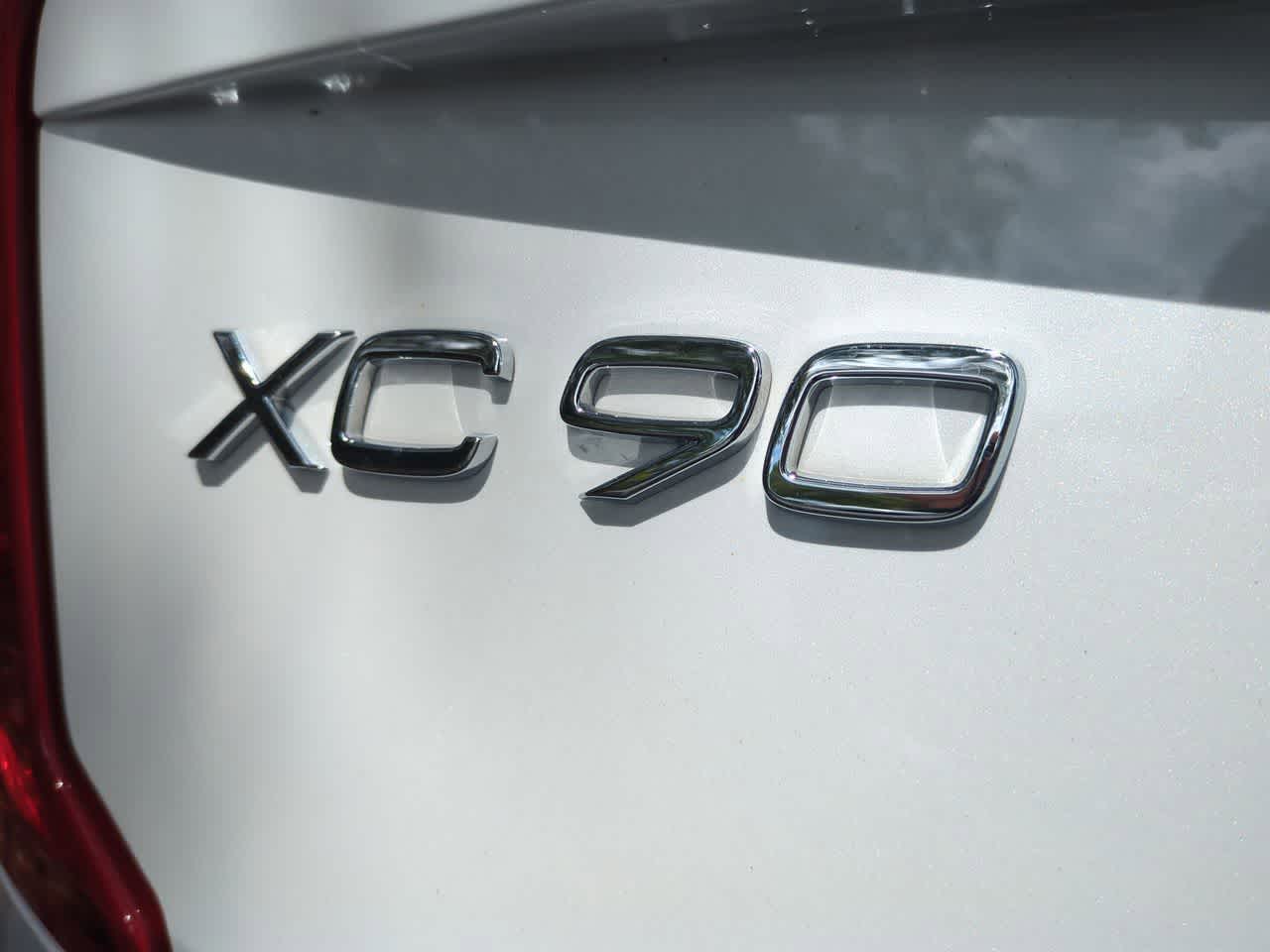 Thumbnail: 2022 Volvo XC90 - 13