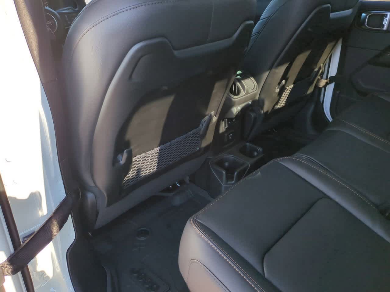 Thumbnail: 2025 Jeep Gladiator - 19