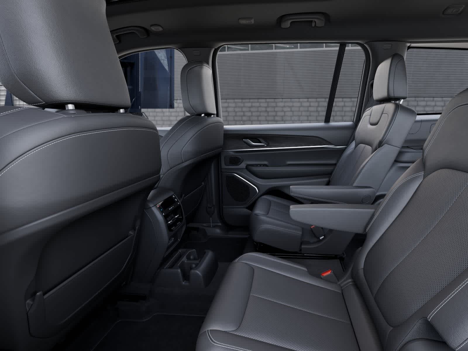 Thumbnail: 2026 Jeep Grand Cherokee L - 23