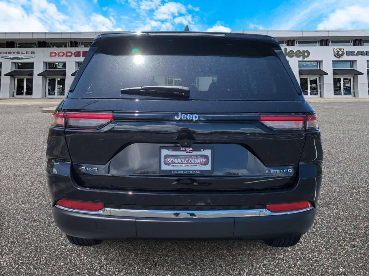 Thumbnail: 2024 Jeep Grand Cherokee - 7