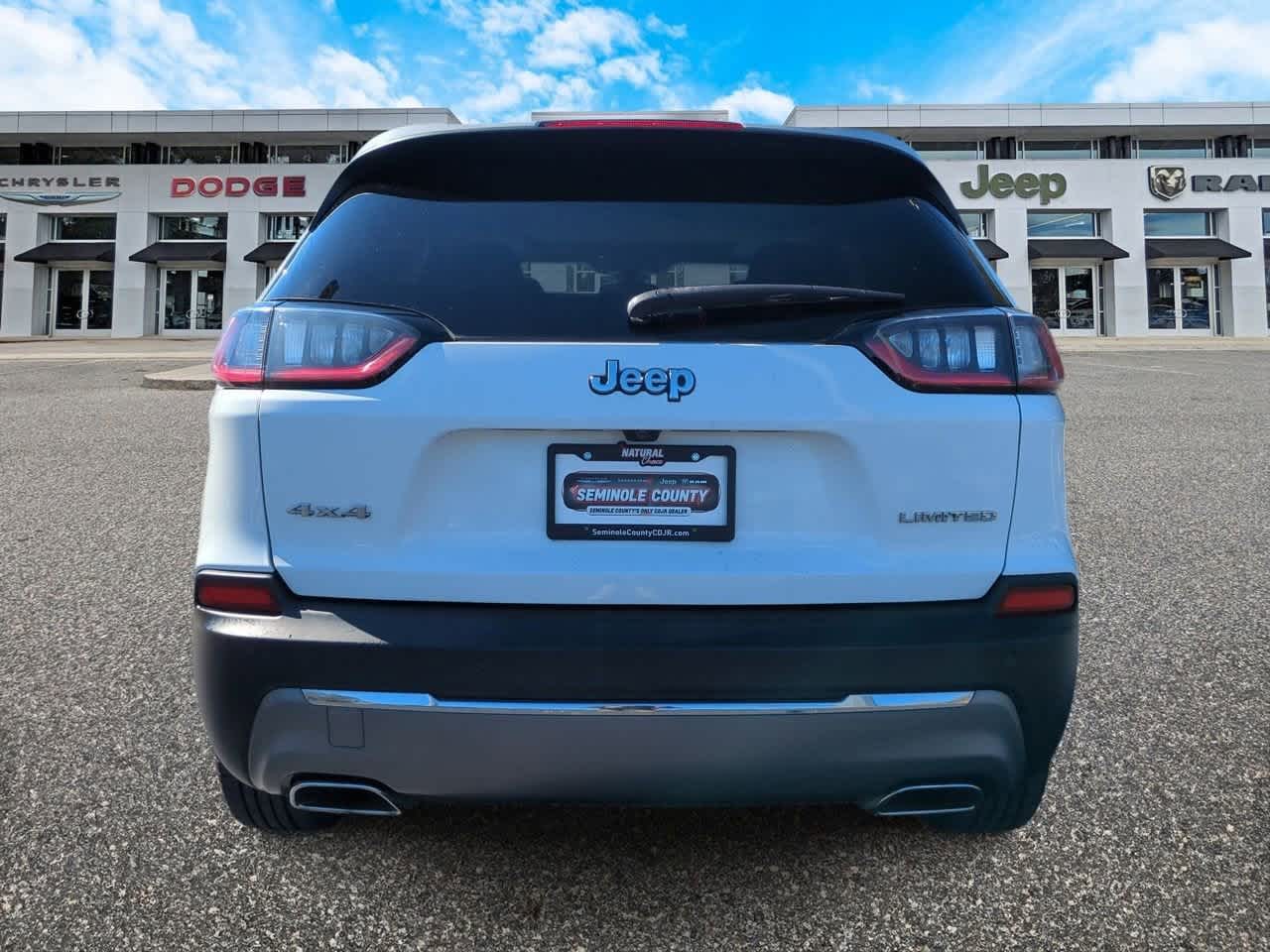 Thumbnail: 2019 Jeep Cherokee - 7