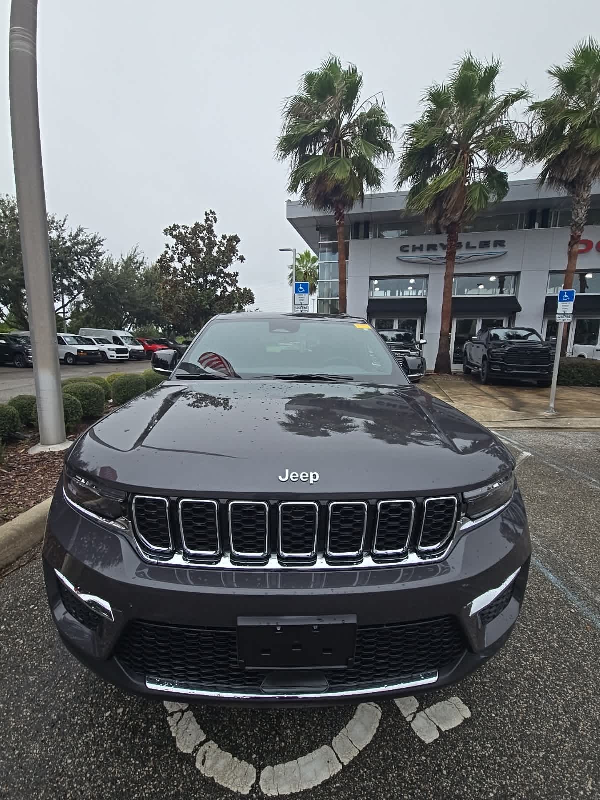 Thumbnail: 2025 Jeep Grand Cherokee - 22