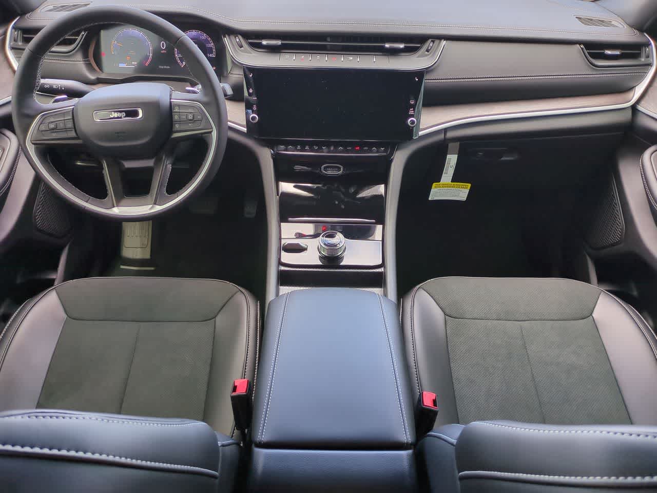 Thumbnail: 2026 Jeep Grand Cherokee - 15