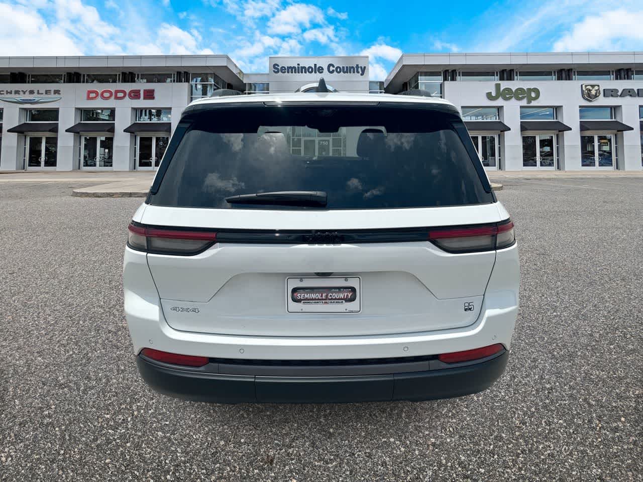 Thumbnail: 2026 Jeep Grand Cherokee - 7