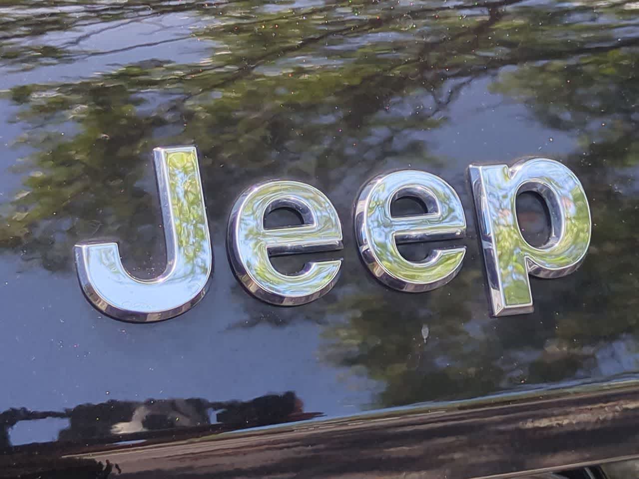 Thumbnail: 2024 Jeep Grand Cherokee - 12