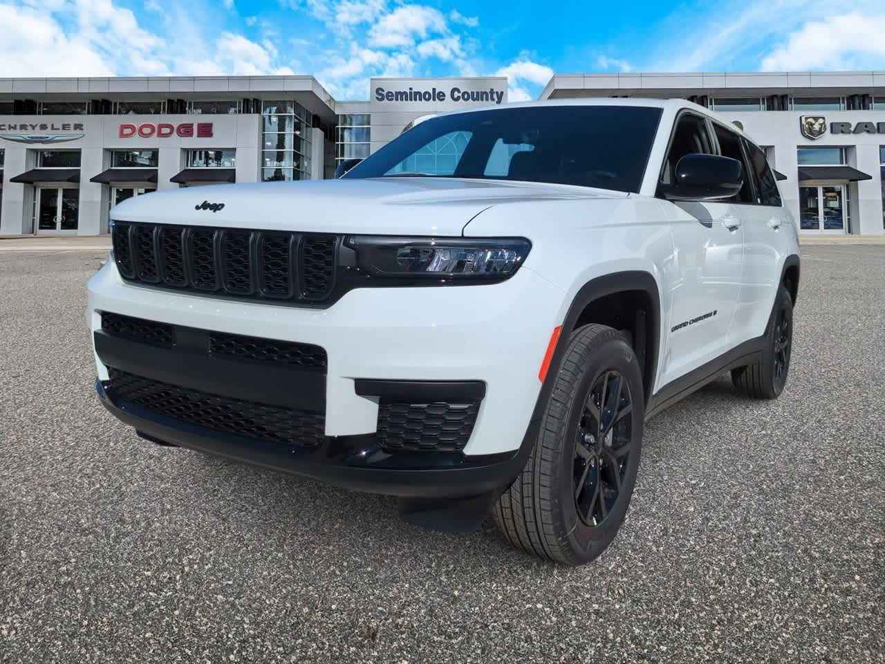 Thumbnail: 2025 Jeep Grand Cherokee L - 4