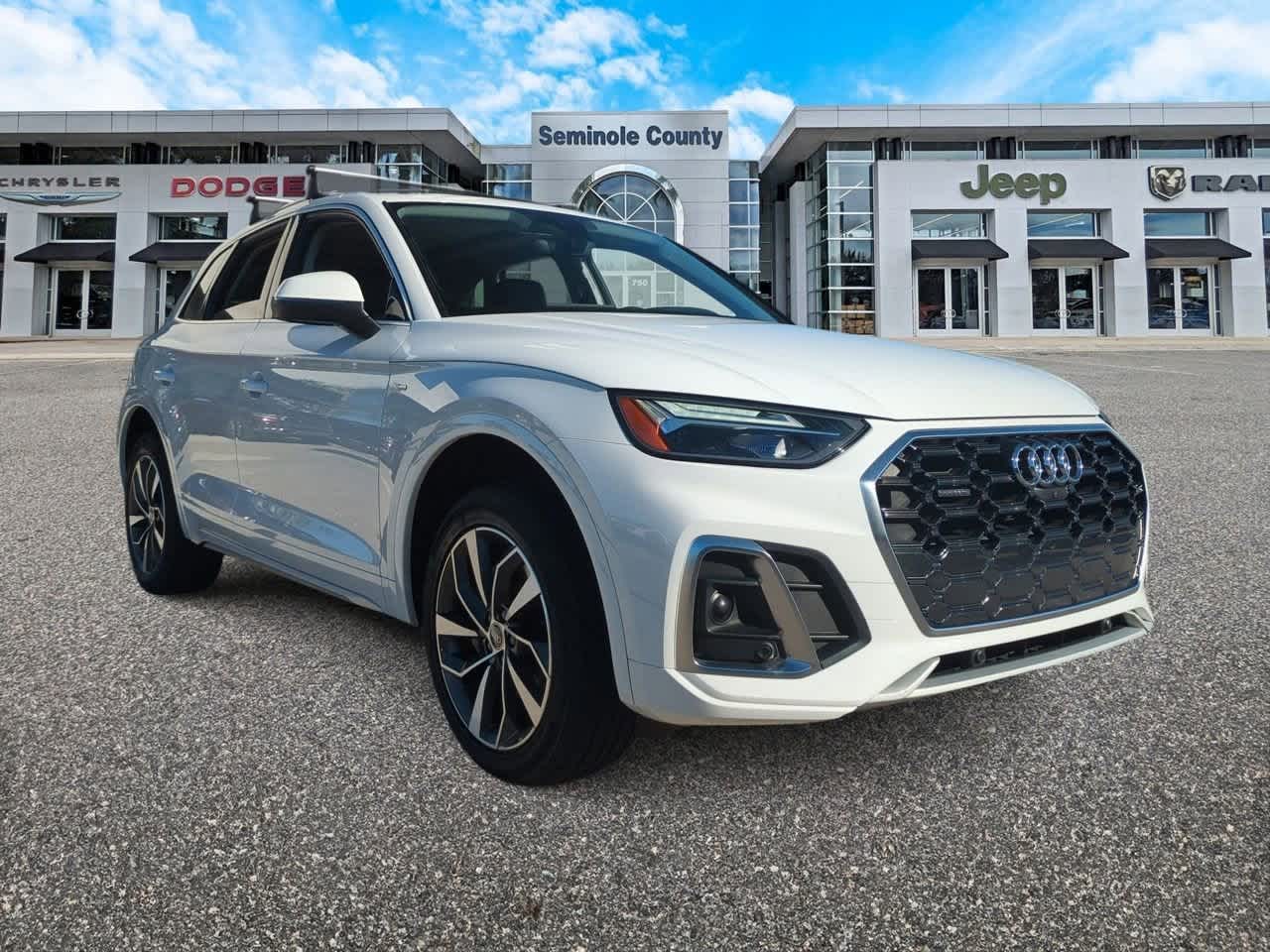 Thumbnail: 2024 Audi Q5 - 2