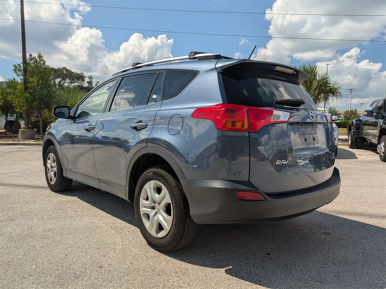 Thumbnail: 2014 Toyota RAV4 - 6