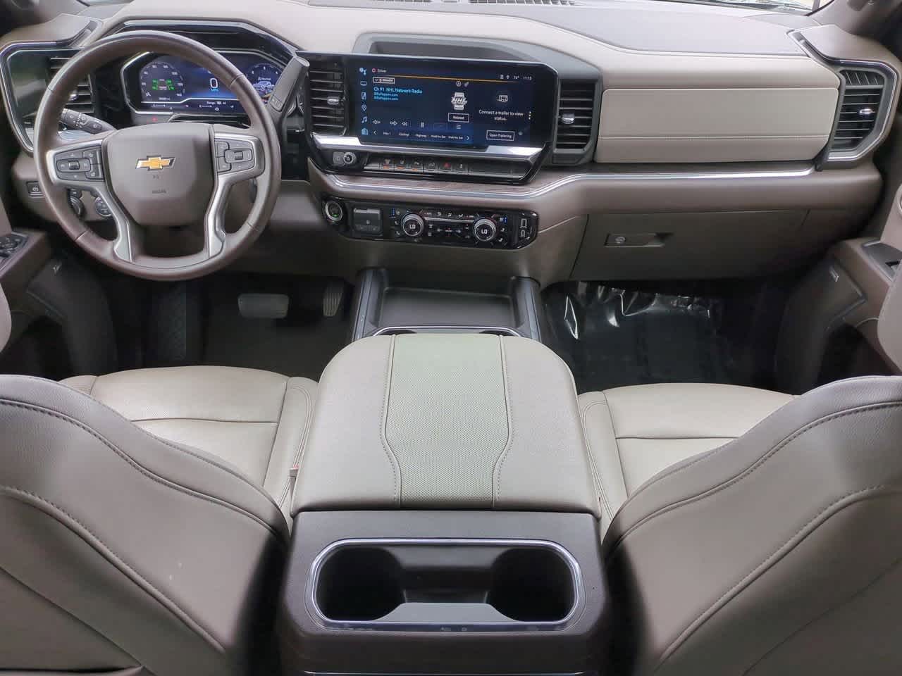 Thumbnail: 2024 Chevrolet Silverado 3500 - 16