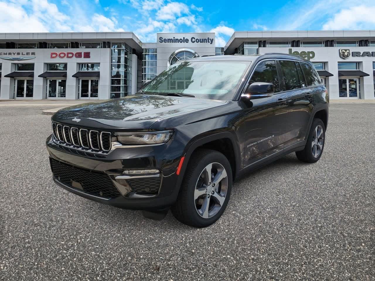 Thumbnail: 2025 Jeep Grand Cherokee - 4