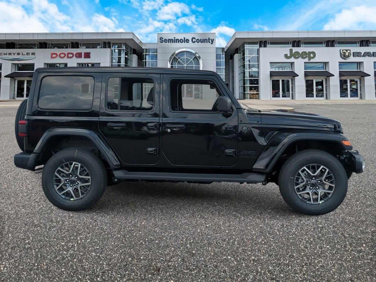 Thumbnail: 2025 Jeep Wrangler - 9