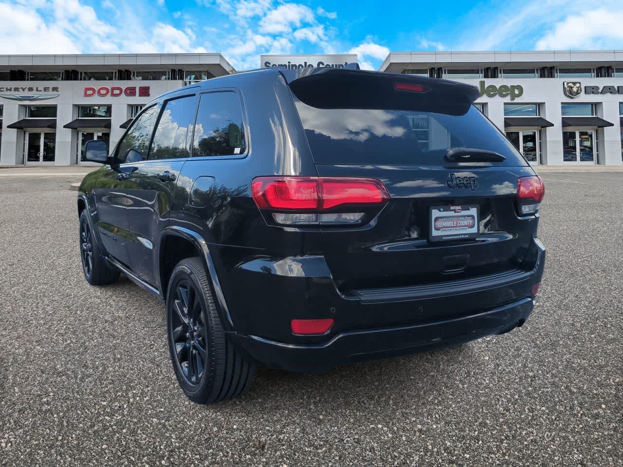 Thumbnail: 2022 Jeep Grand Cherokee - 6