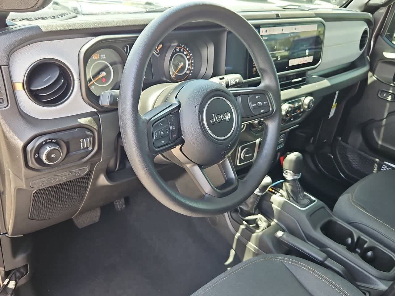 Thumbnail: 2025 Jeep Wrangler - 10