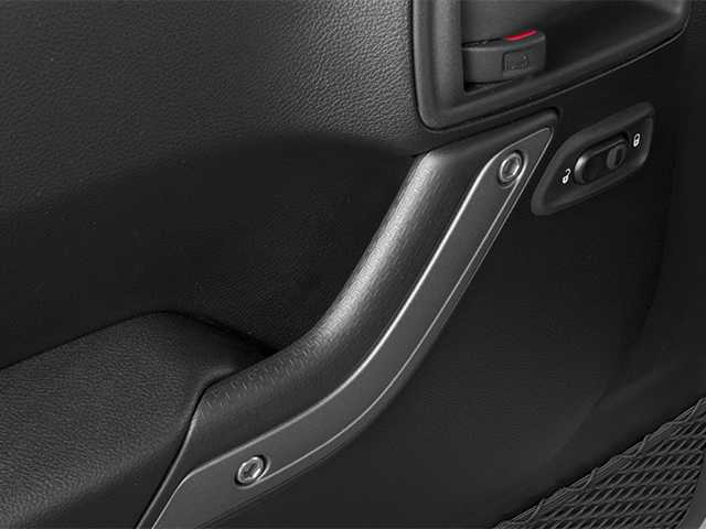 Thumbnail: 2014 Jeep Wrangler - 14