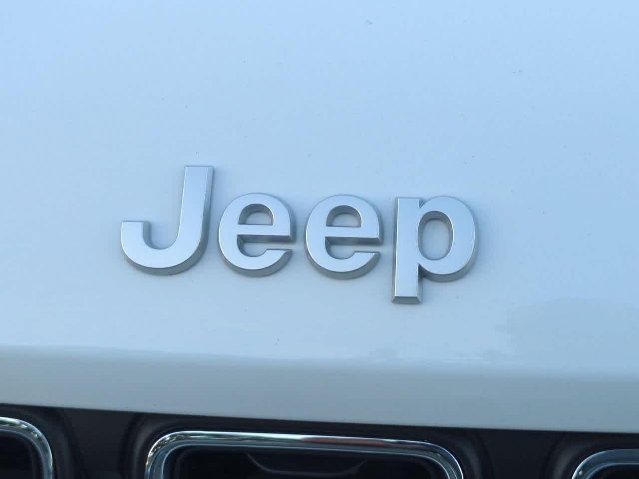 Thumbnail: 2025 Jeep Grand Cherokee - 12