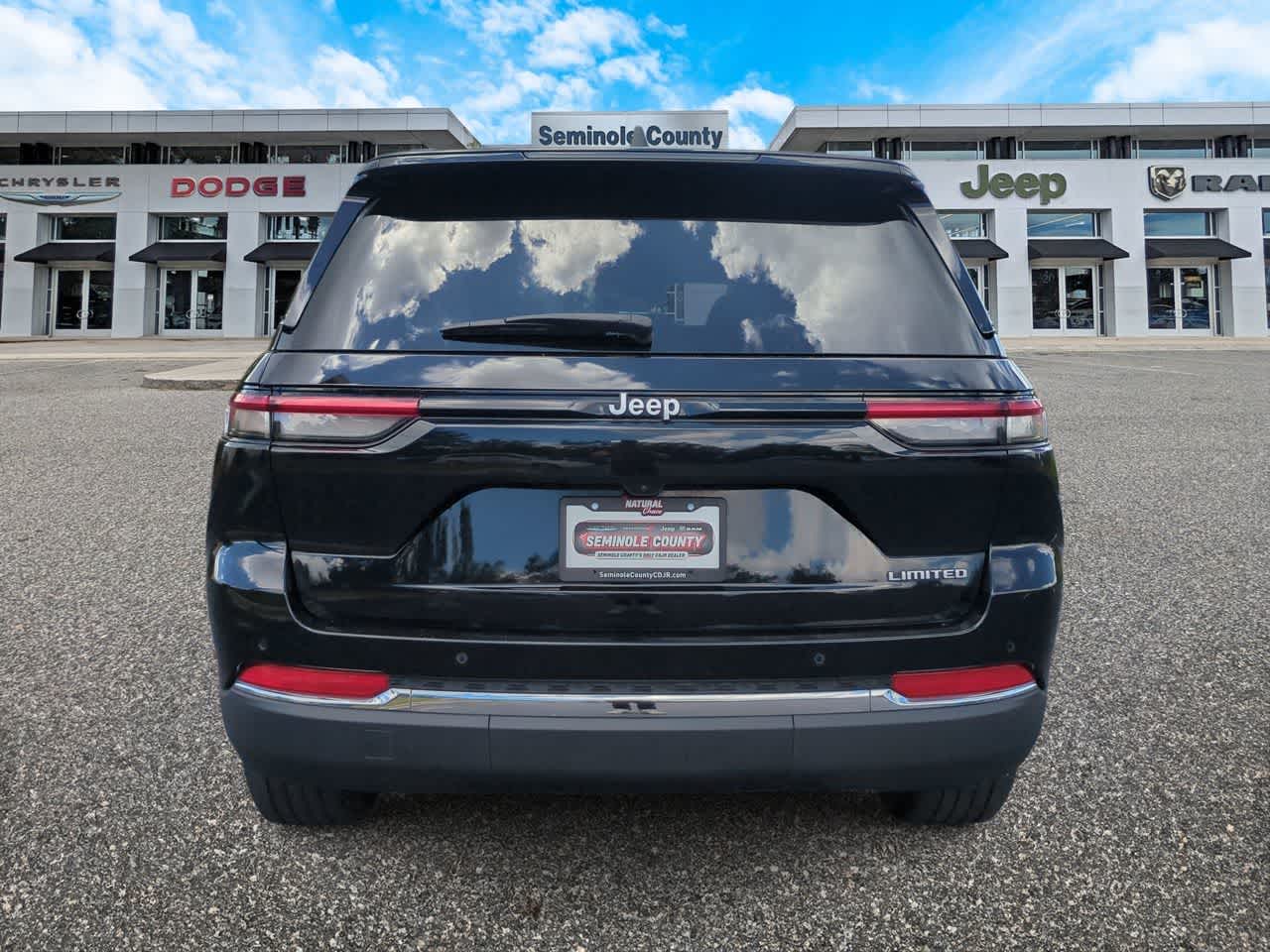Thumbnail: 2025 Jeep Grand Cherokee - 6