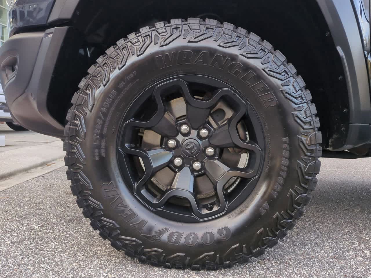 Thumbnail: 2025 RAM 1500 - 14