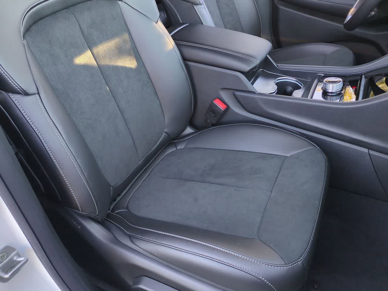 Thumbnail: 2025 Jeep Grand Cherokee - 22