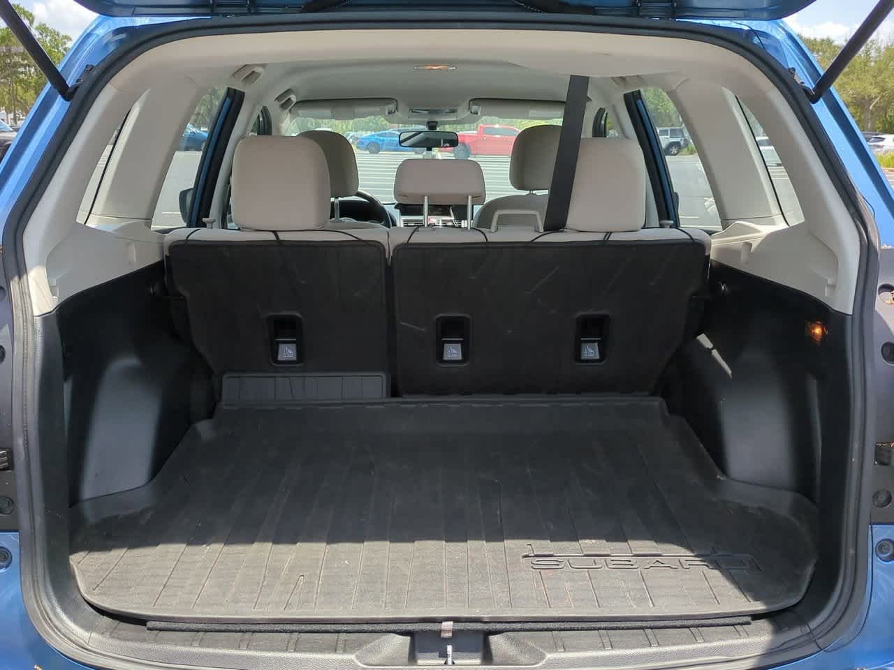 2017 Subaru Forester 2.5i 33