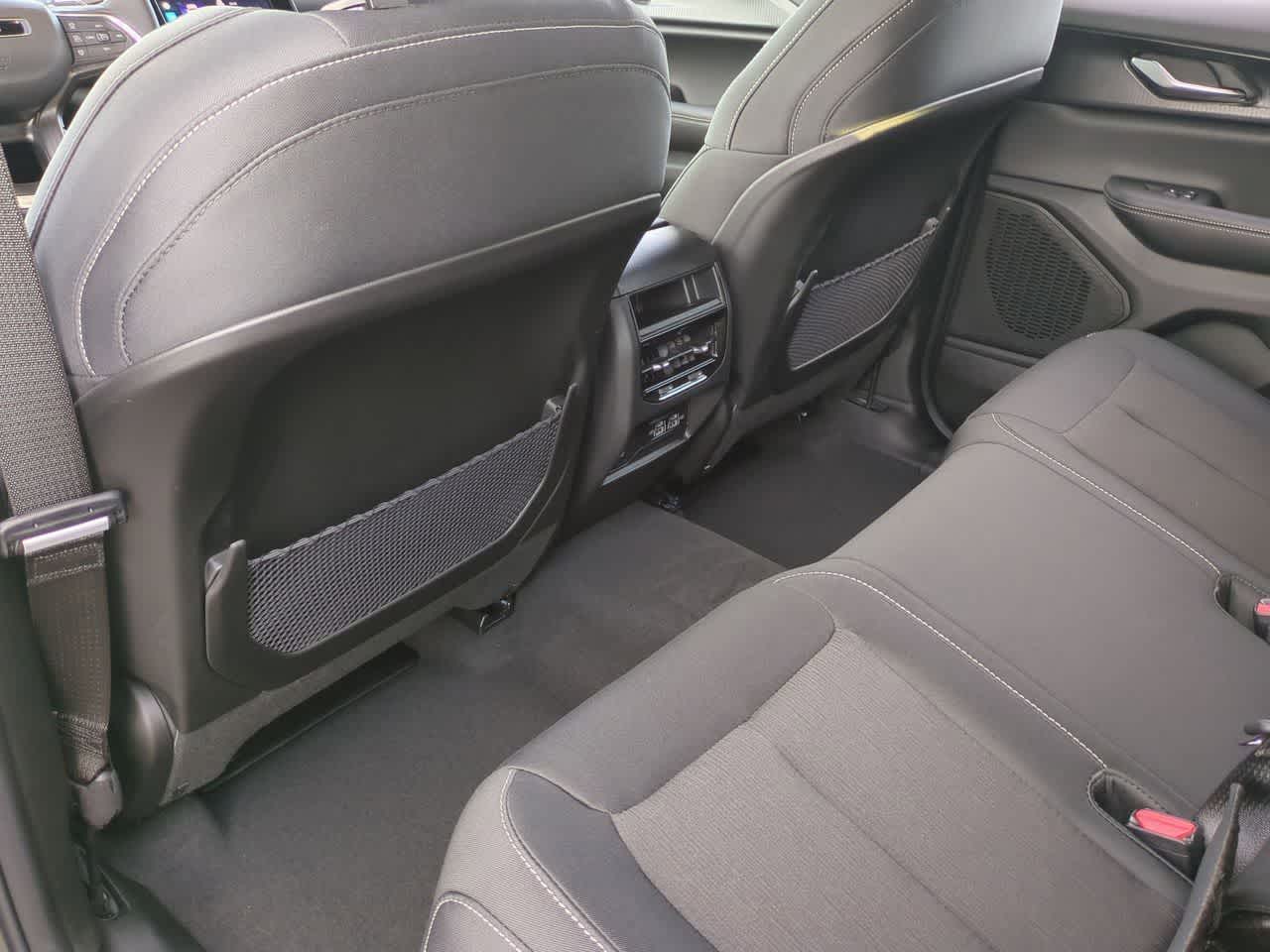 Thumbnail: 2025 Jeep Grand Cherokee - 19