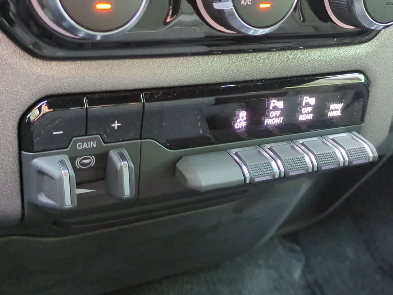 Thumbnail: 2026 RAM 1500 - 17