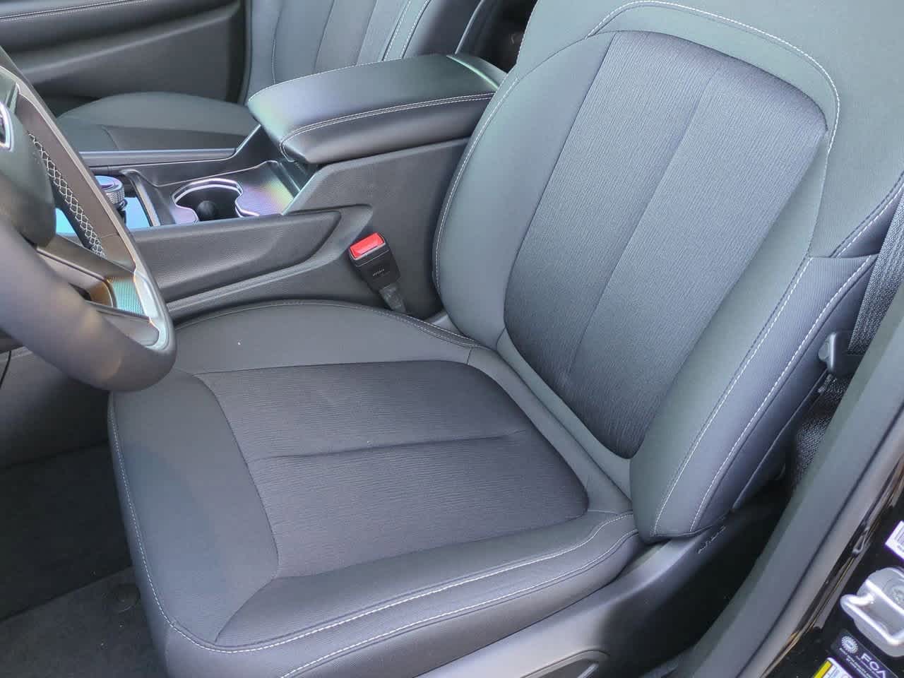 Thumbnail: 2025 Jeep Grand Cherokee L - 16