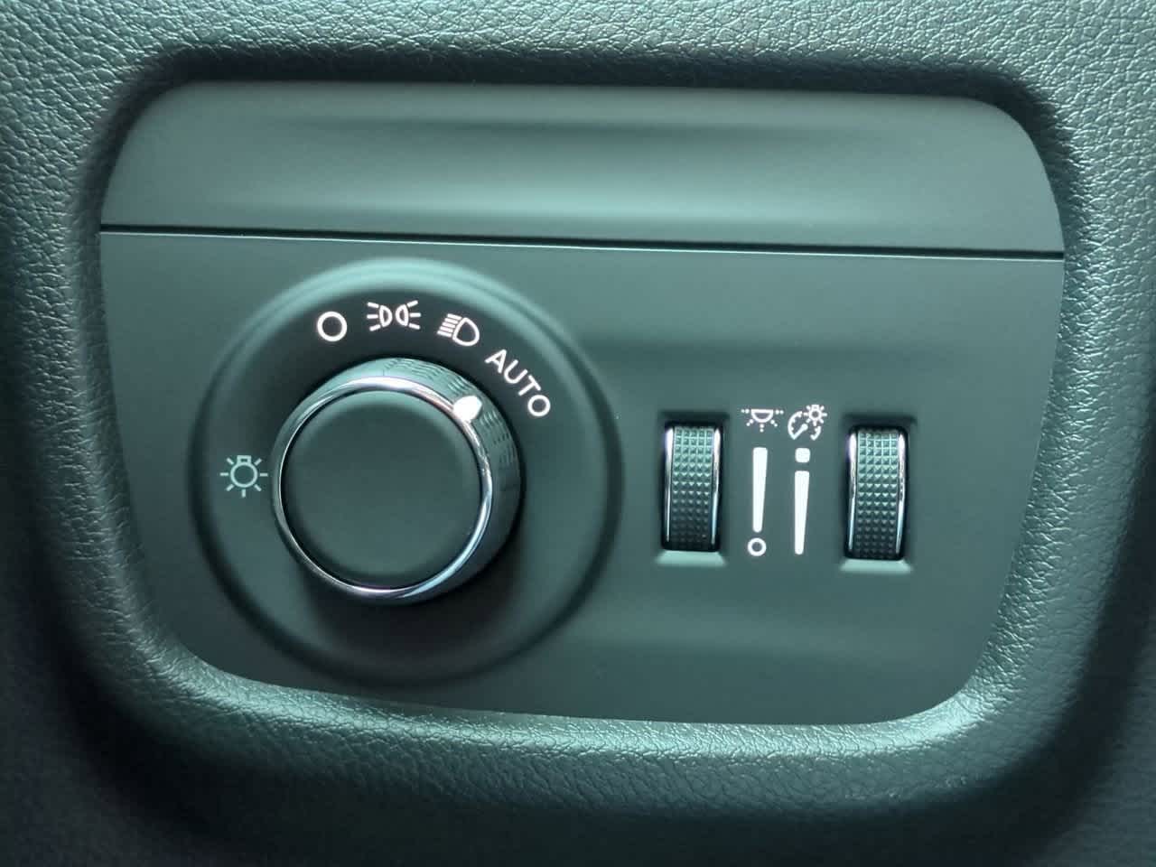 Thumbnail: 2025 Jeep Grand Cherokee - 18