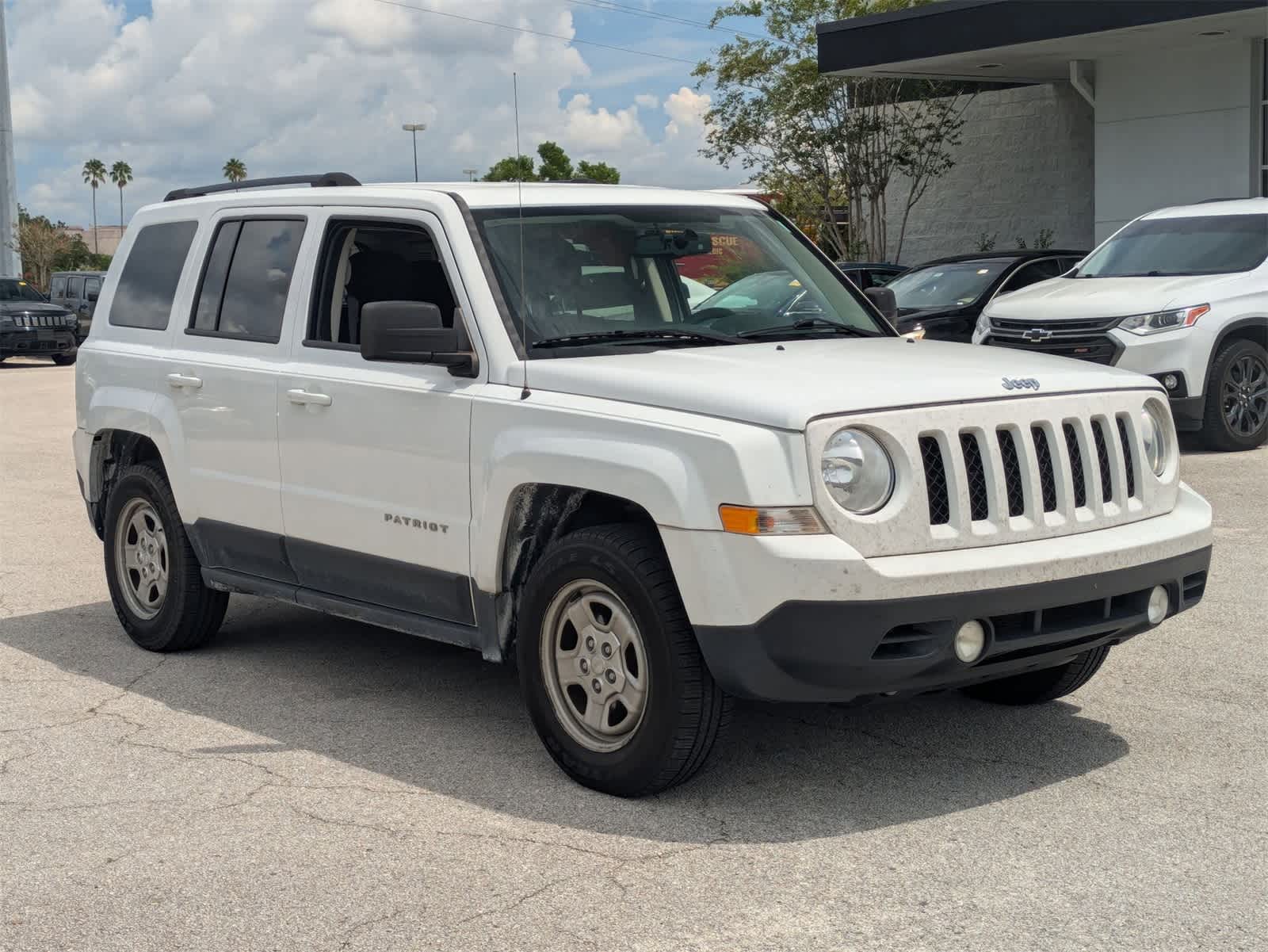 Thumbnail: 2016 Jeep Patriot - 3