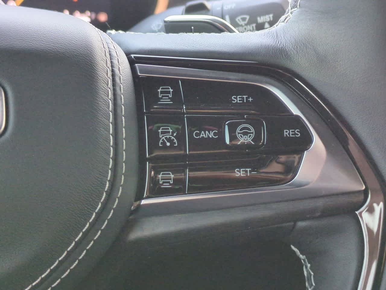 Thumbnail: 2025 Jeep Grand Cherokee - 26