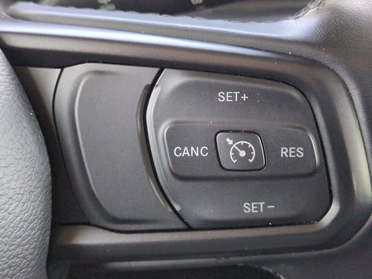 Thumbnail: 2022 Jeep Wrangler - 24