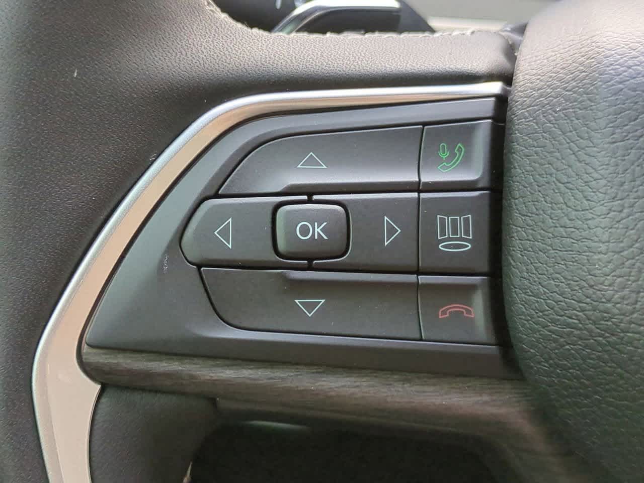 Thumbnail: 2025 Jeep Grand Cherokee - 26