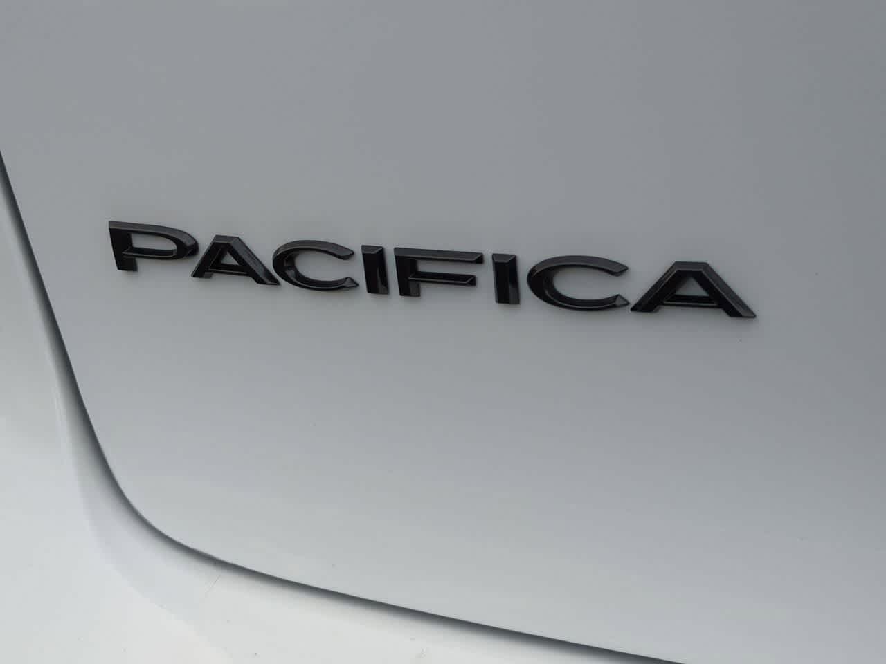 Thumbnail: 2026 Chrysler Pacifica - 13