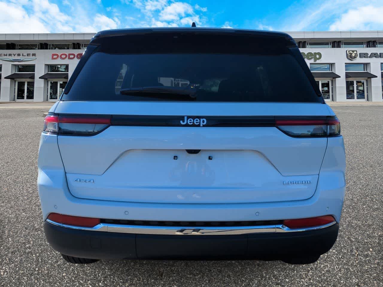 Thumbnail: 2025 Jeep Grand Cherokee - 7