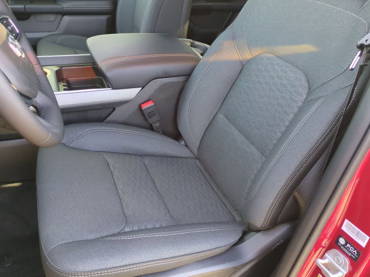 Thumbnail: 2026 RAM 1500 - 17