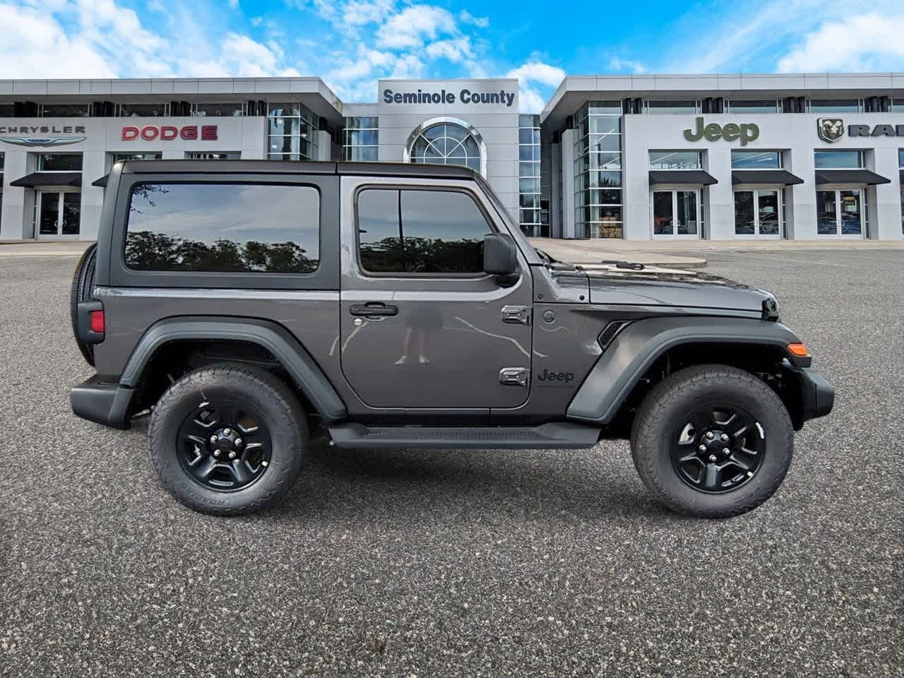 Thumbnail: 2025 Jeep Wrangler - 9