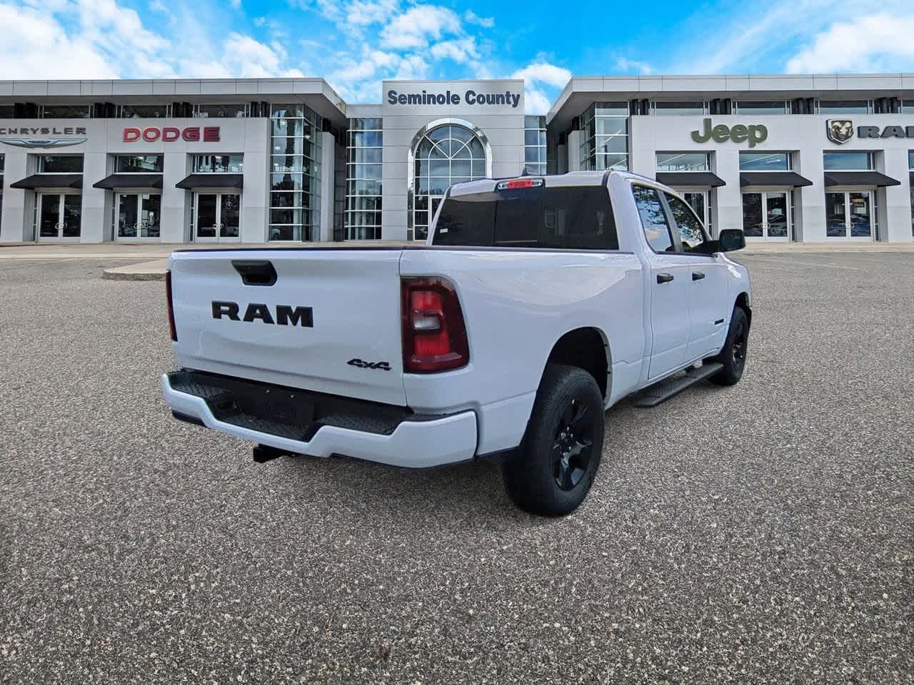 Thumbnail: 2025 RAM 1500 - 8