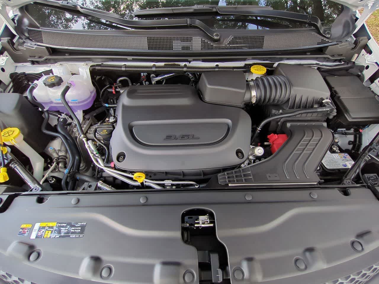 Thumbnail: 2026 Chrysler Voyager - 15