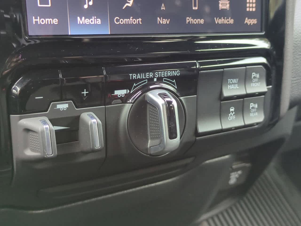 Thumbnail: 2023 RAM 1500 - 17