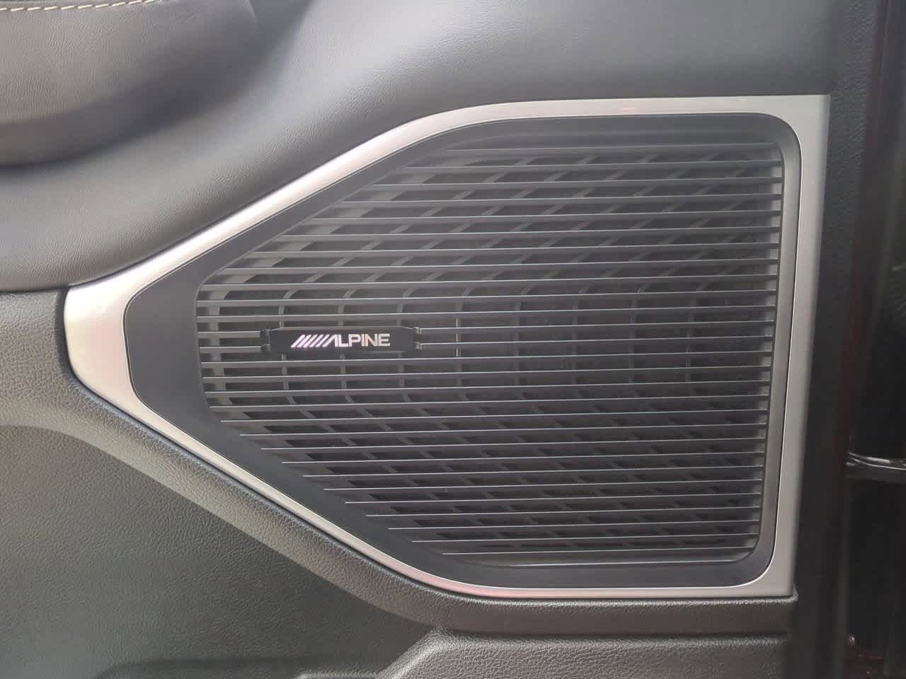 Thumbnail: 2025 Jeep Wagoneer - 31