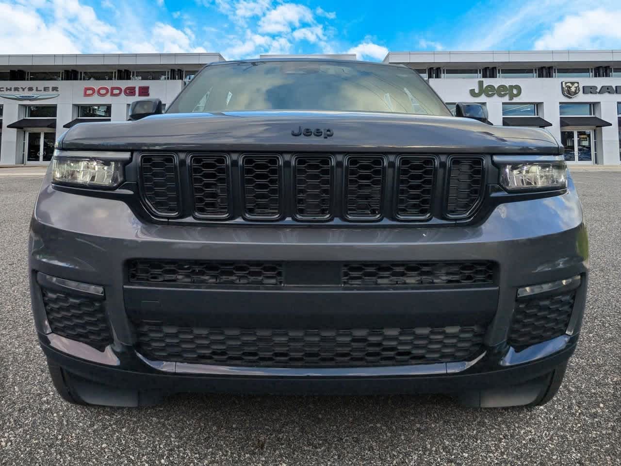 Thumbnail: 2025 Jeep Grand Cherokee L - 3