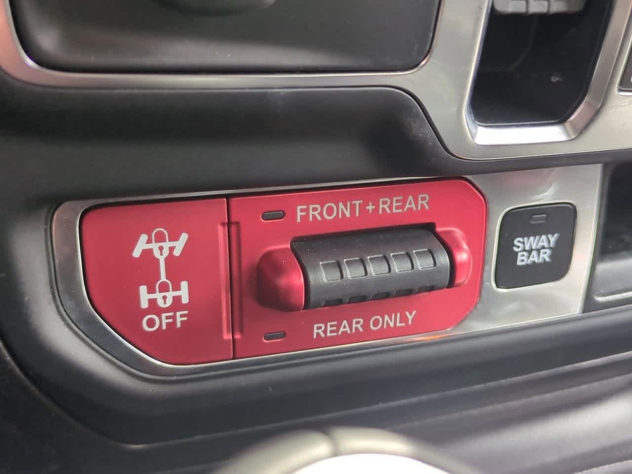 Thumbnail: 2020 Jeep Wrangler - 18