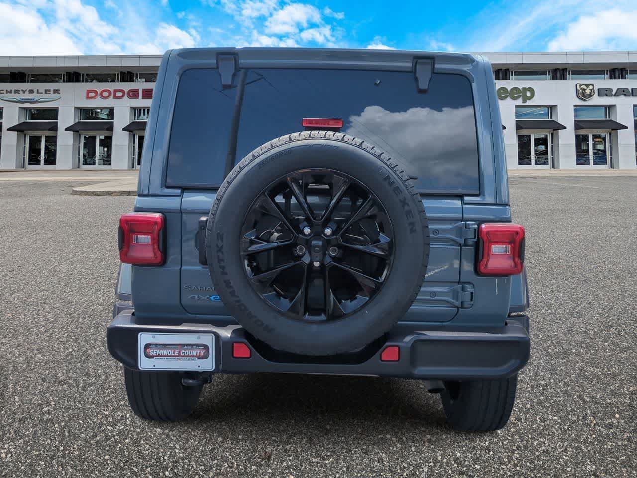 Thumbnail: 2025 Jeep Wrangler - 7